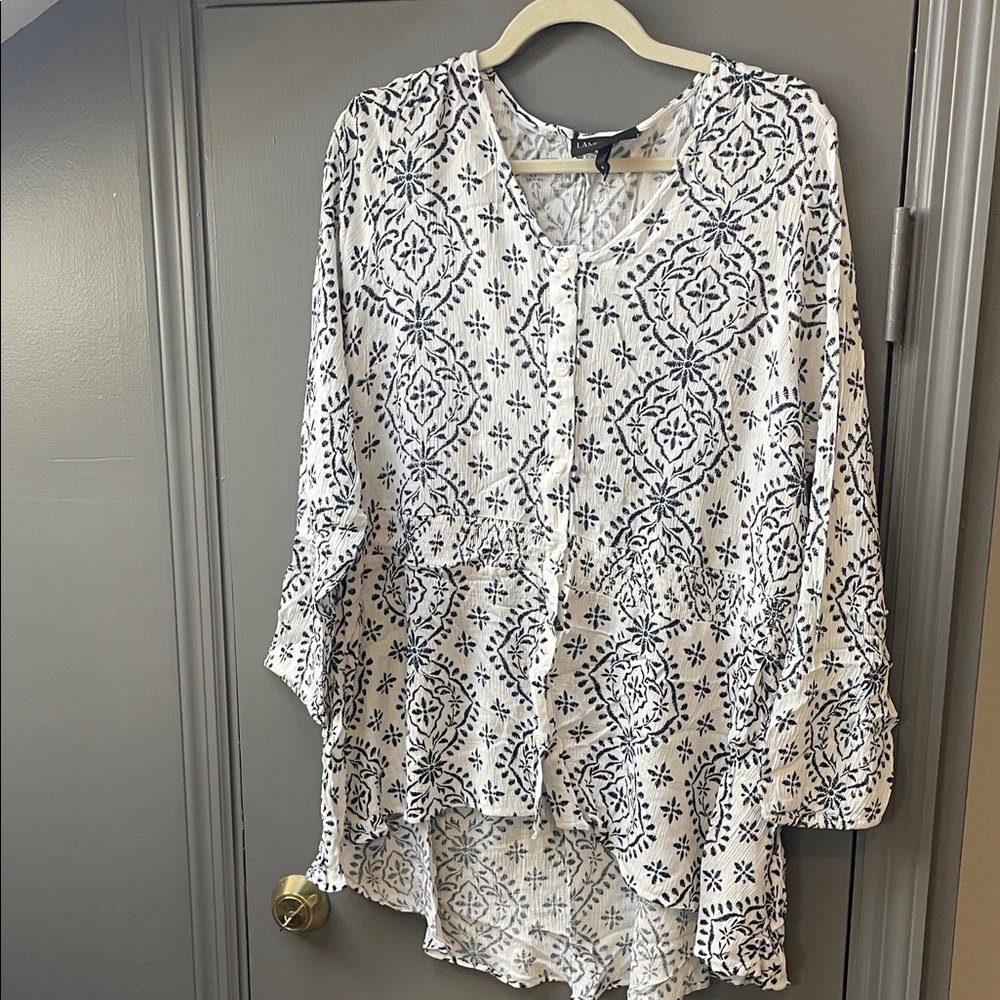 Lane Bryant White Tunic with Navy Geometric Medallion Print